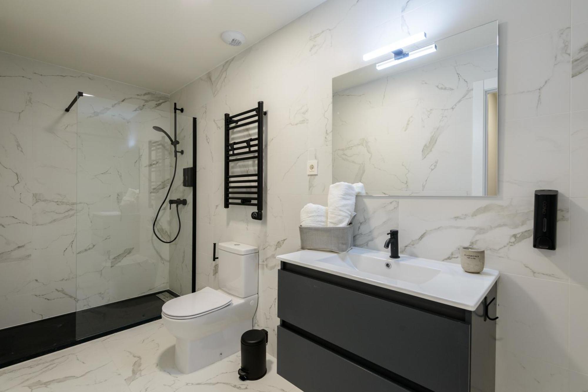Torrejon Suites Torrejón de Ardoz Eksteriør bilde